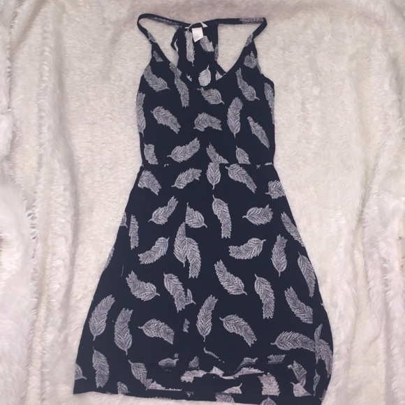 👀black and white feather dress - Picture 6 of 8